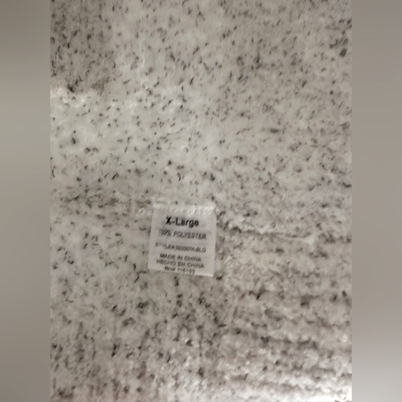 🤍XL KIDS COMFY SWEATER🤍 - Picture 6 of 6